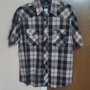 Wrangler Men's Multicolor Plaid Short Sleeve Shirt